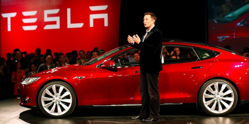 A&ccedil;&otilde;es da Tesla disparam