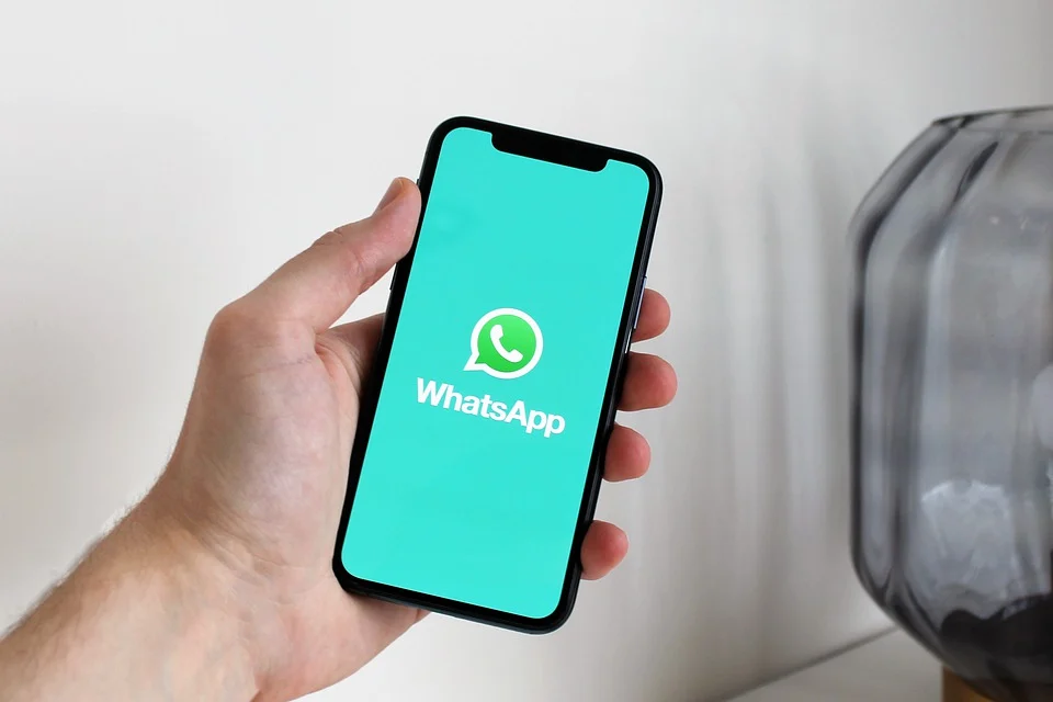 WhatsApp começa a testar pagamentos com moeda digital nos EUA